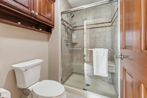 $575,000 | 2534 Chestnut Street, Columbus, IN 47201