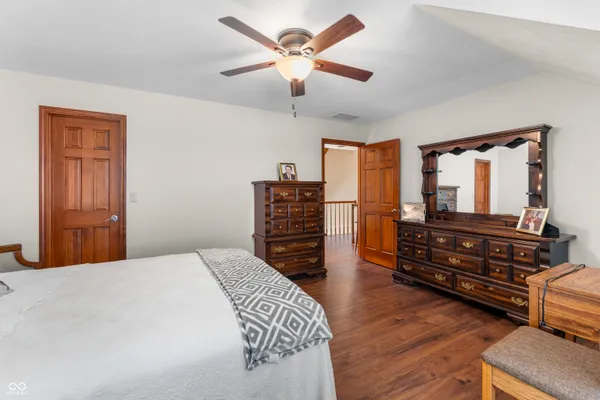 $575,000 | 2534 Chestnut Street, Columbus, IN 47201