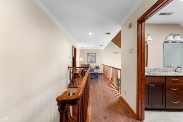 $575,000 | 2534 Chestnut Street, Columbus, IN 47201