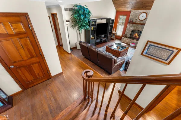 $575,000 | 2534 Chestnut Street, Columbus, IN 47201