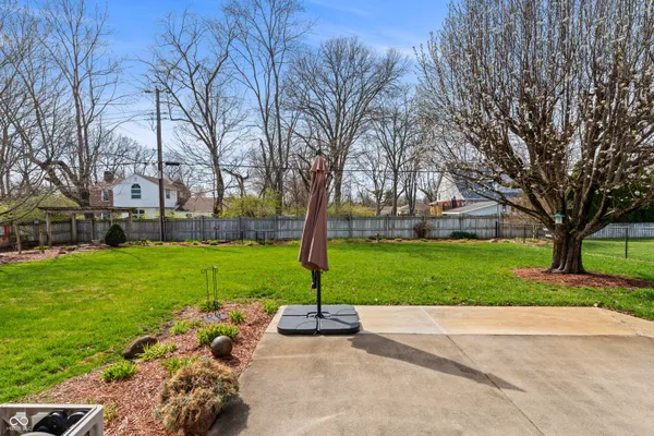 $575,000 | 2534 Chestnut Street, Columbus, IN 47201