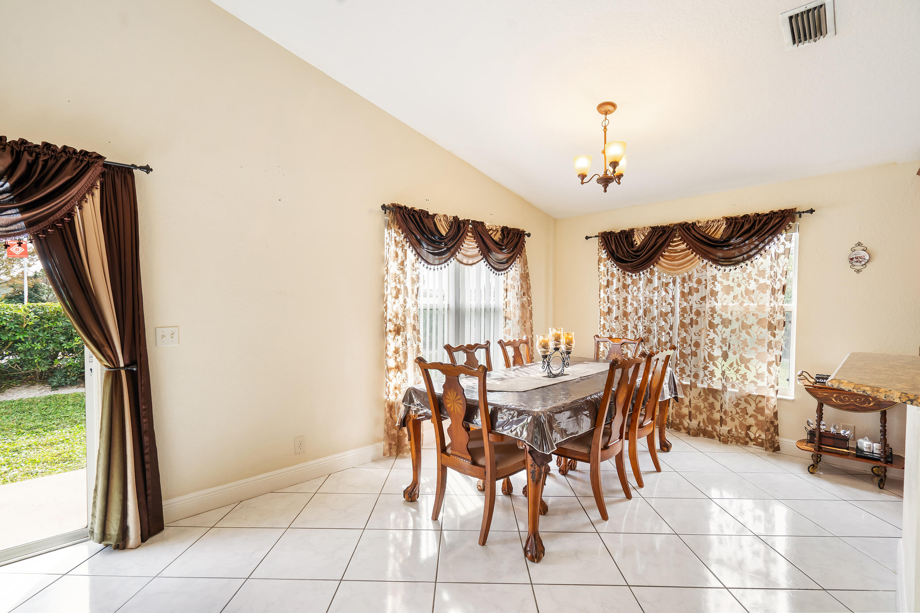236 Malibu Circle Greenacres, FL 33413 - Photo 13 of 51 Dining Area