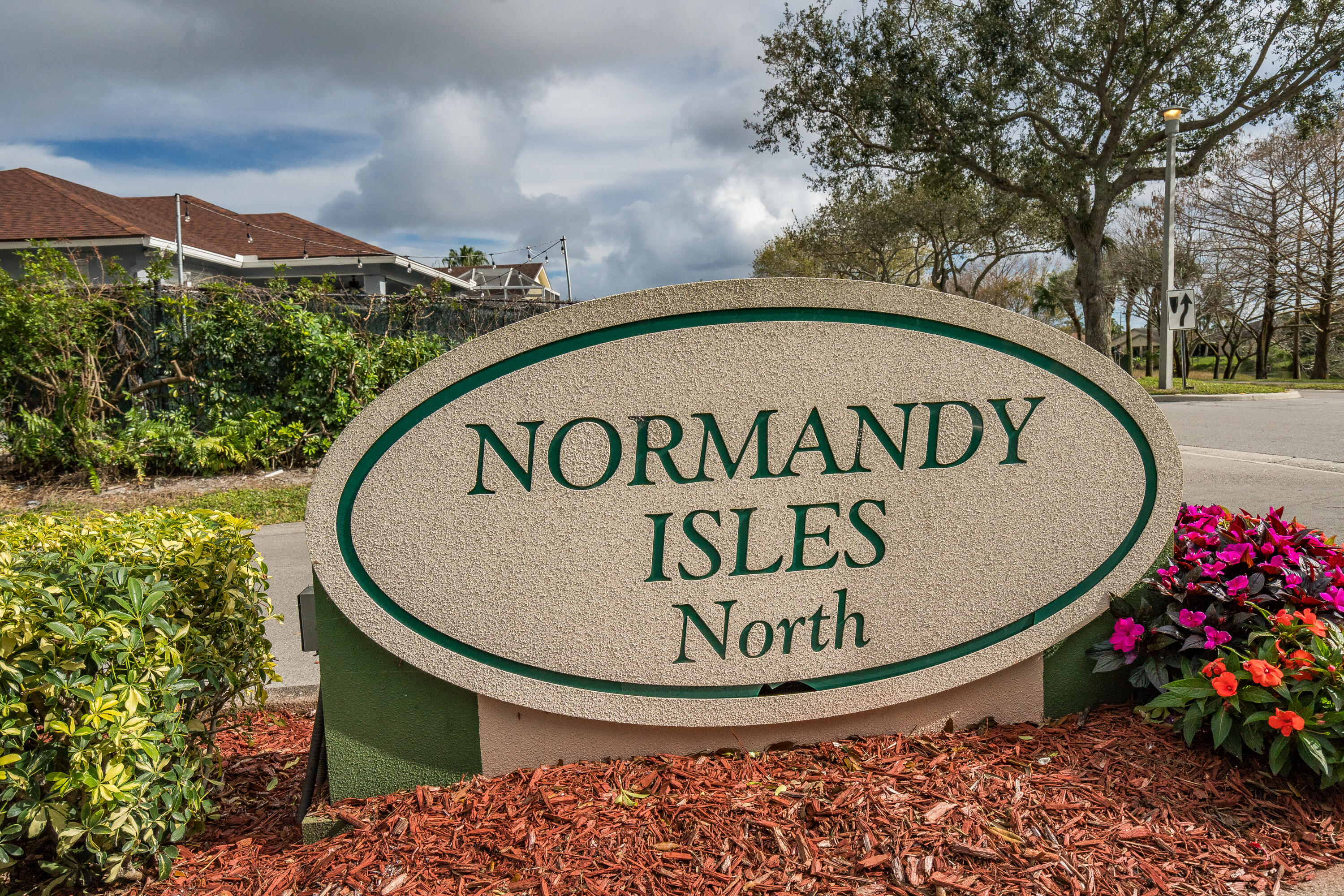 236 Malibu Circle Greenacres, FL 33413 - Photo 30 of 51 Entrance