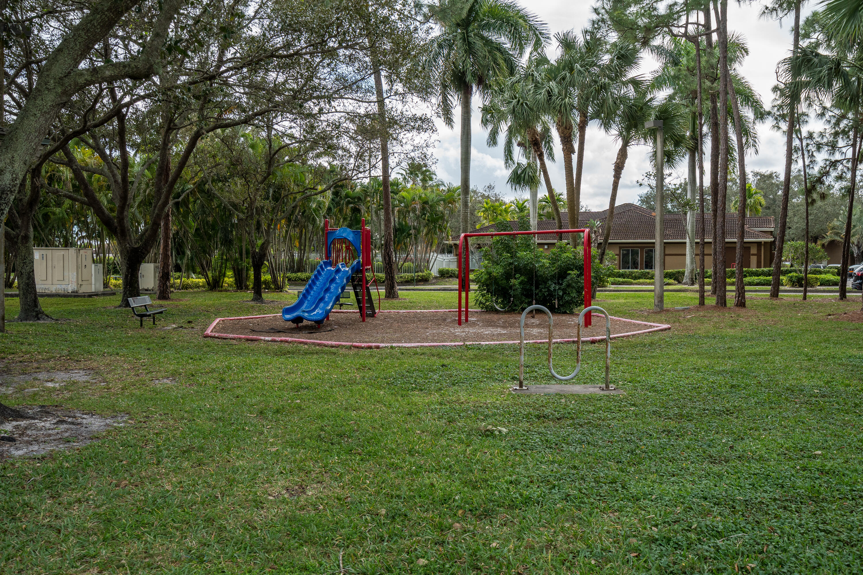 236 Malibu Circle Greenacres, FL 33413 - Photo 33 of 51 Amenities