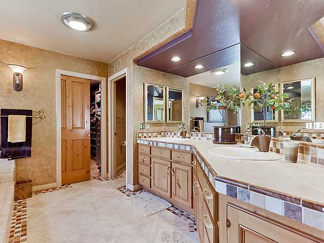 16018 Via Dicha Rancho Santa Fe, CA 92091 - Photo 18 of 25 Gallery Image 18
