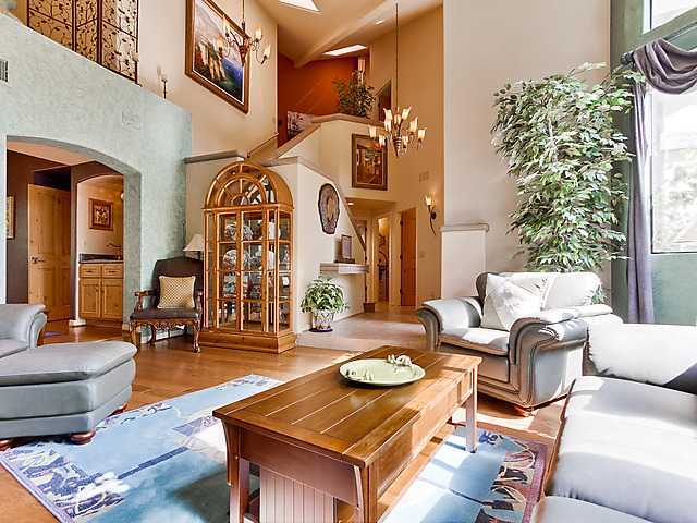 16018 Via Dicha Rancho Santa Fe, CA 92091 - Photo 6 of 25 Gallery Image 6