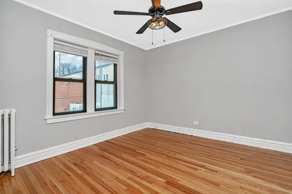 $1,695 | 321 Calendar Avenue, Unit 1E, La Grange, IL 60525