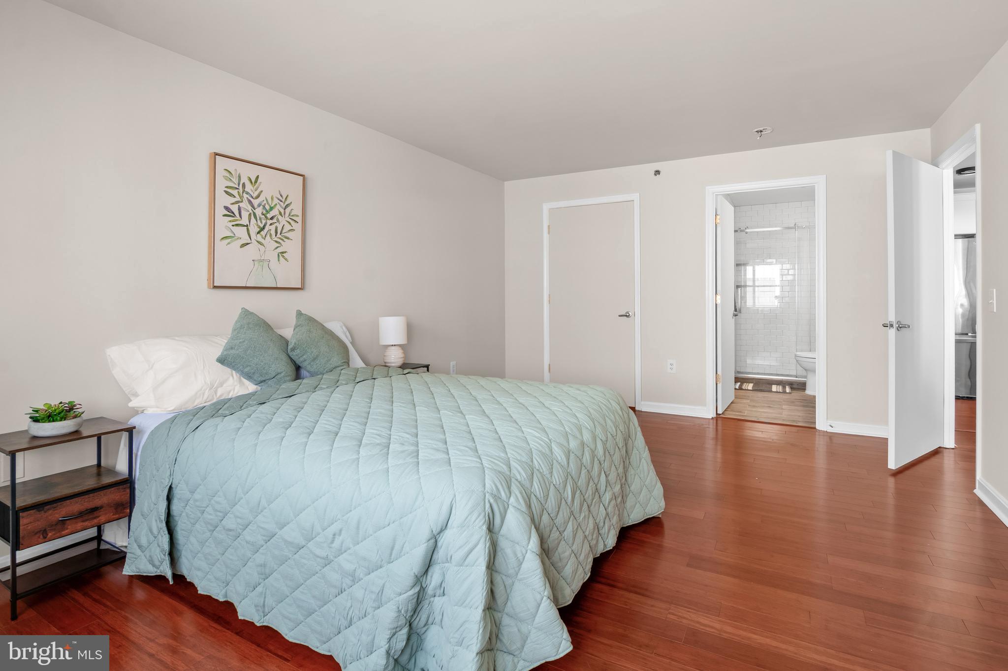 2702 Lighthouse Point East, Unit 631 Baltimore, MD 21224 - Photo 14 of 41 primary bedroom with Walk-in closet