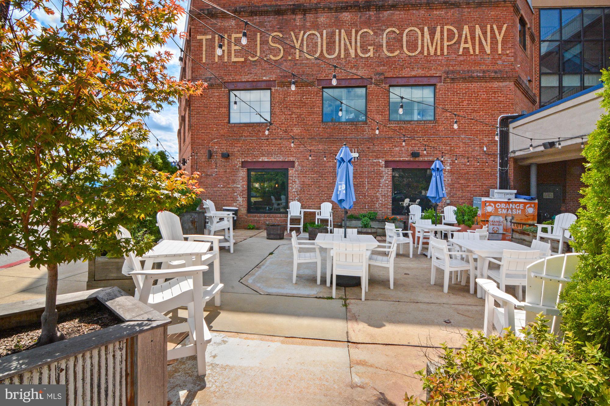 2702 Lighthouse Point East, Unit 631 Baltimore, MD 21224 - Photo 39 of 41