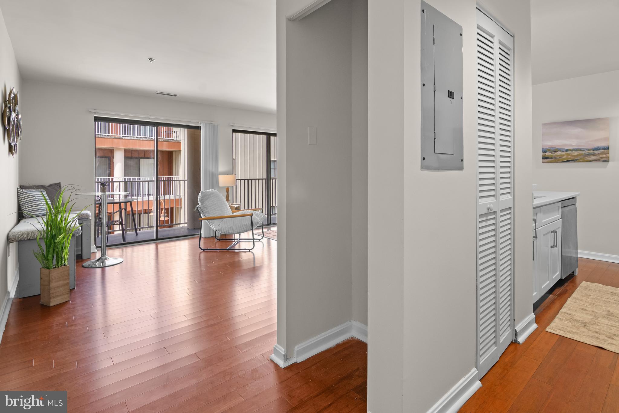 2702 Lighthouse Point East, Unit 631 Baltimore, MD 21224 - Photo 4 of 41 Coat Closet or extra pantry