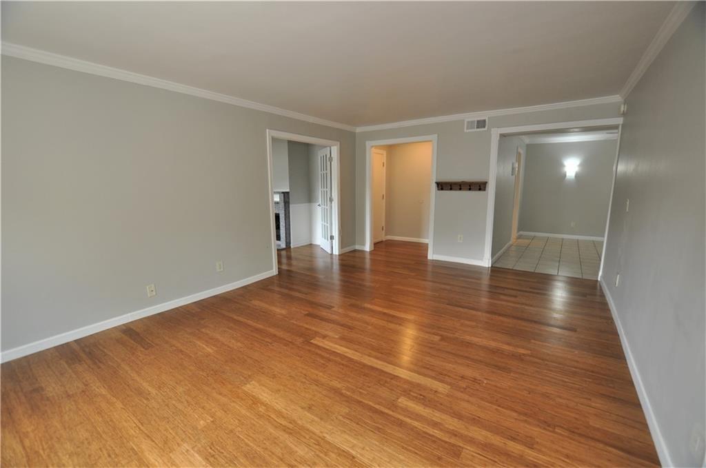 6851 Roswell Road, Unit D10 Atlanta, GA 30328 - Photo 5 of 33