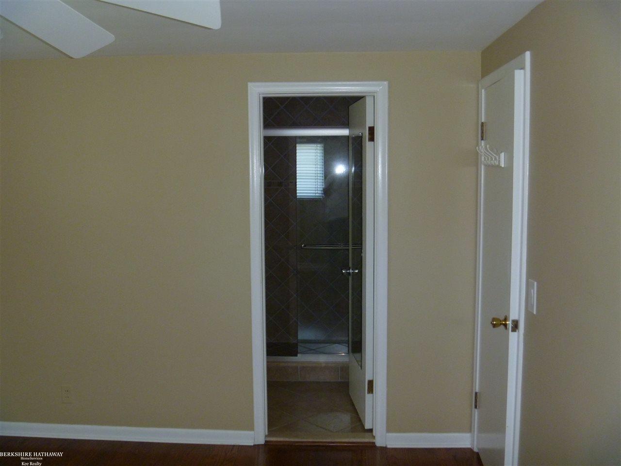 898 Canterbury Road Grosse Pointe Woods, MI 48236 - Photo 16 of 19