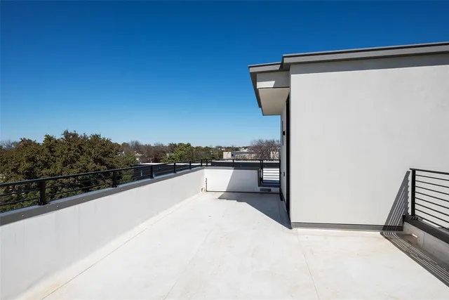 a view of a terrace with sky view