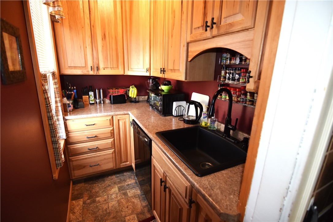 80 Newport Street Woonsocket, RI 02895 - Photo 10 of 21 Gallery Image 10