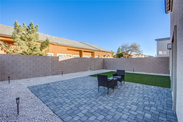 $3,000 | 7378 Crown Landing Street, Las Vegas, NV 89113