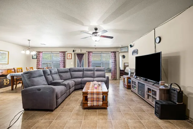 $292,999 | 1315 Lantana Court, Gonzales, TX 78629