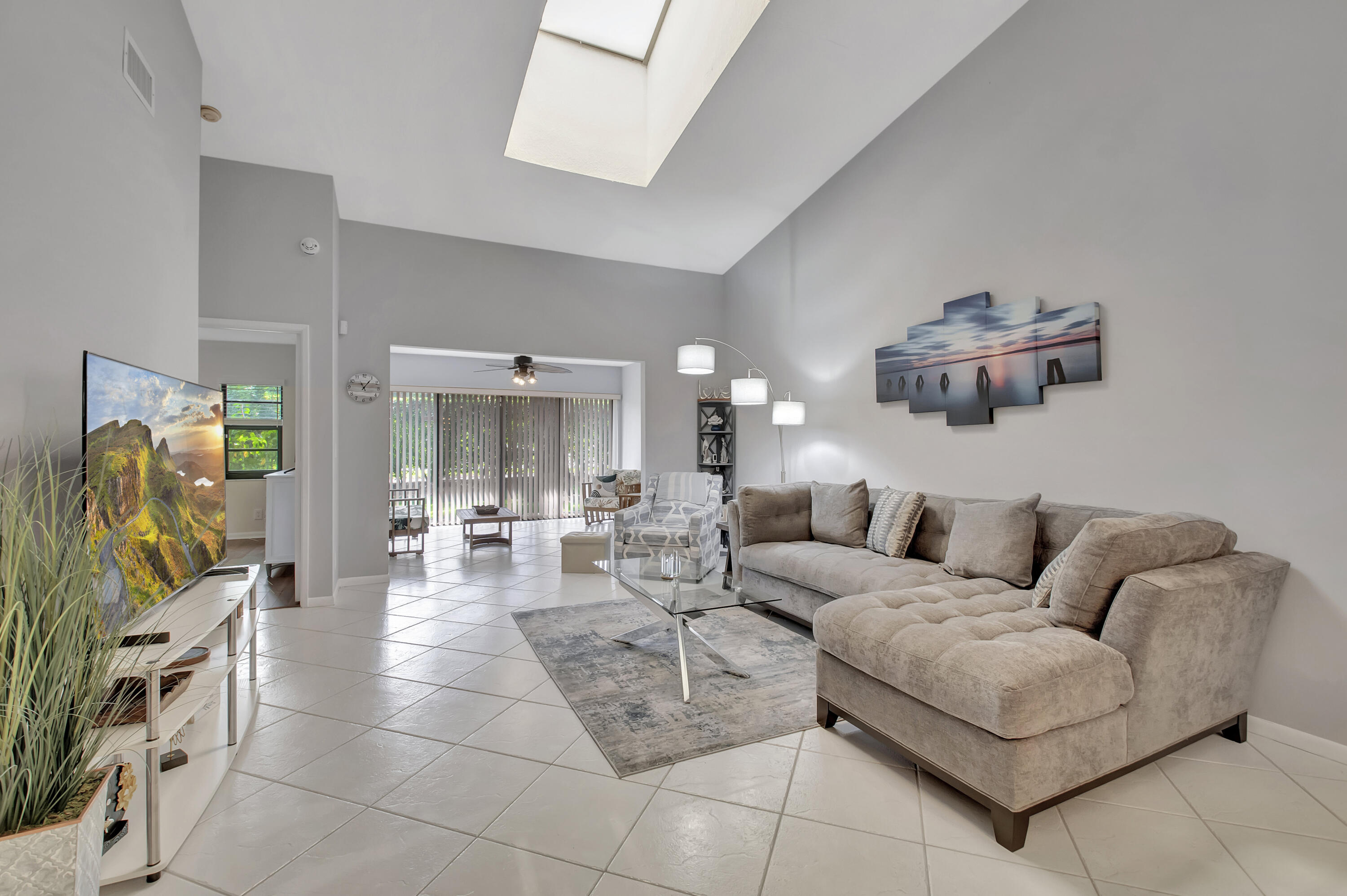 8199 Springlake Drive Boca Raton, FL 33496 - Photo 8 of 43 DSC_0056