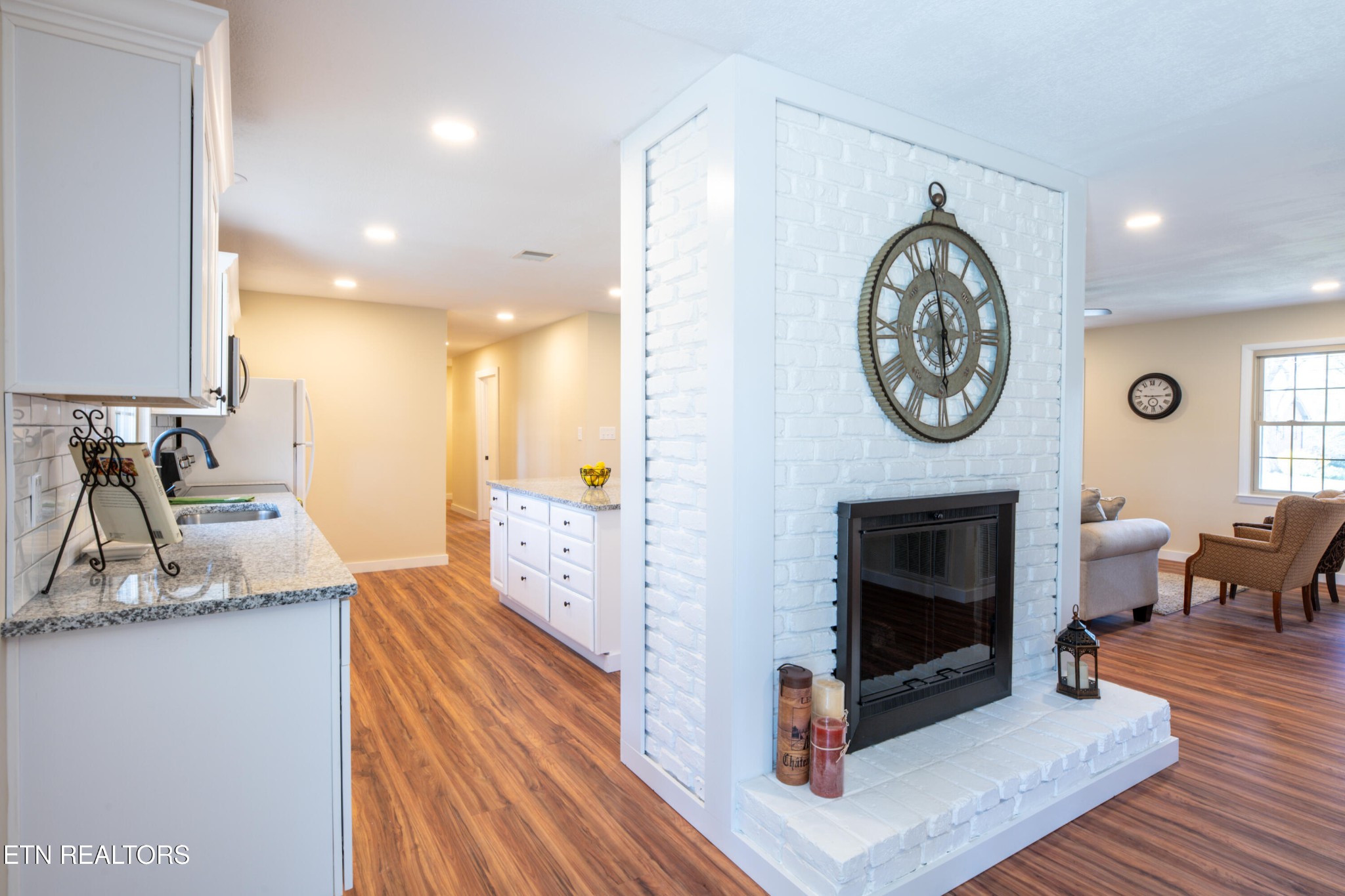 808 Roderick Road Knoxville, TN 37923 - Photo 12 of 34 Gallery Image 12
