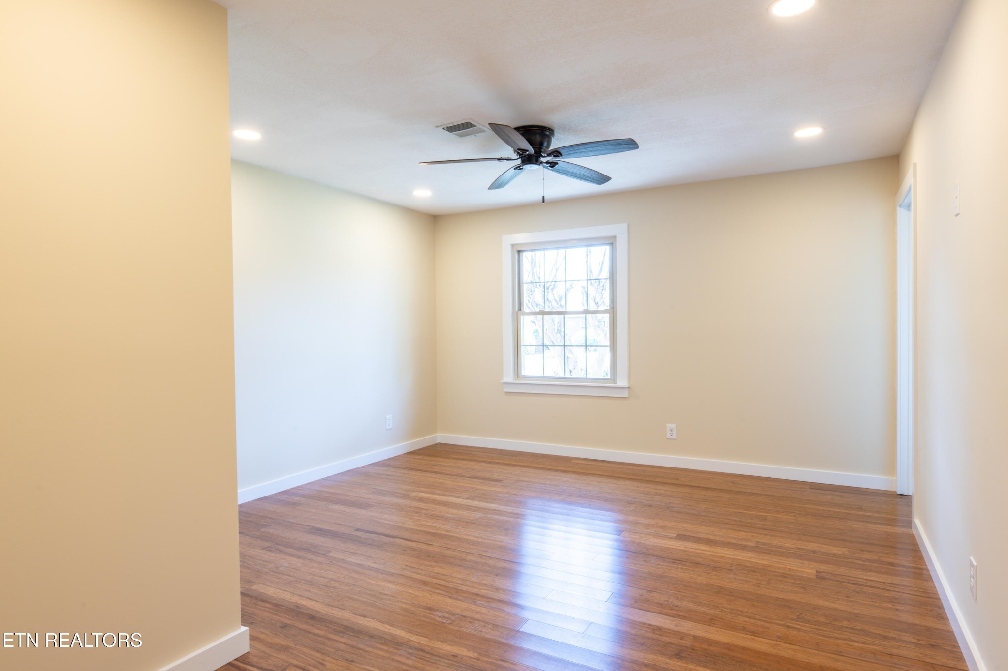 808 Roderick Road Knoxville, TN 37923 - Photo 14 of 34 Gallery Image 14