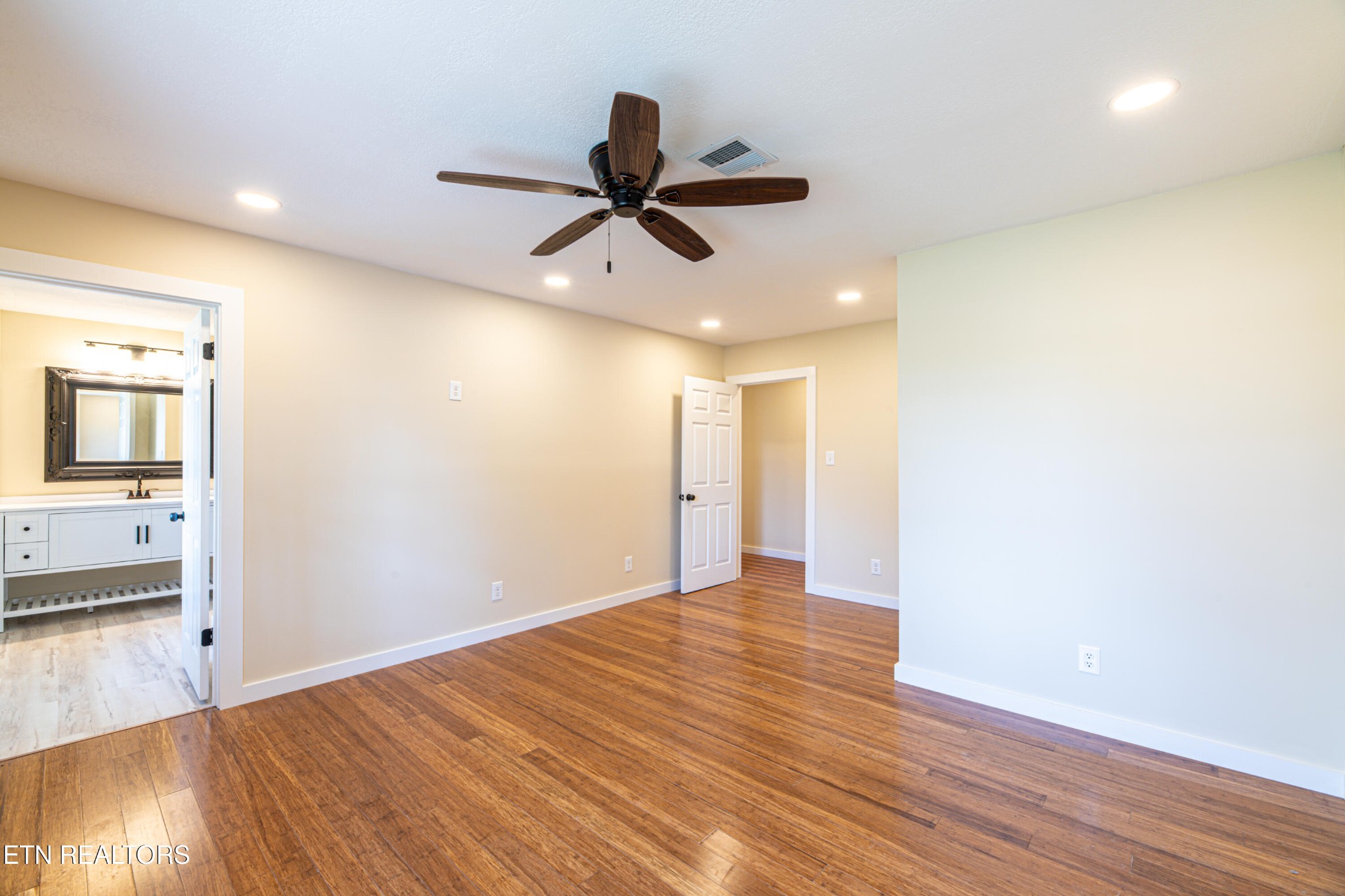 808 Roderick Road Knoxville, TN 37923 - Photo 15 of 34 Gallery Image 15