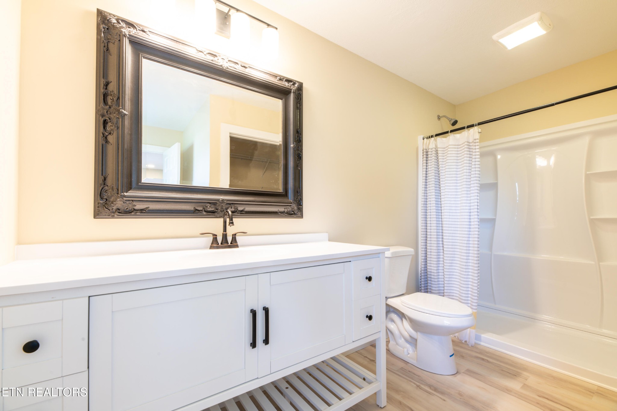 808 Roderick Road Knoxville, TN 37923 - Photo 16 of 34 Gallery Image 16