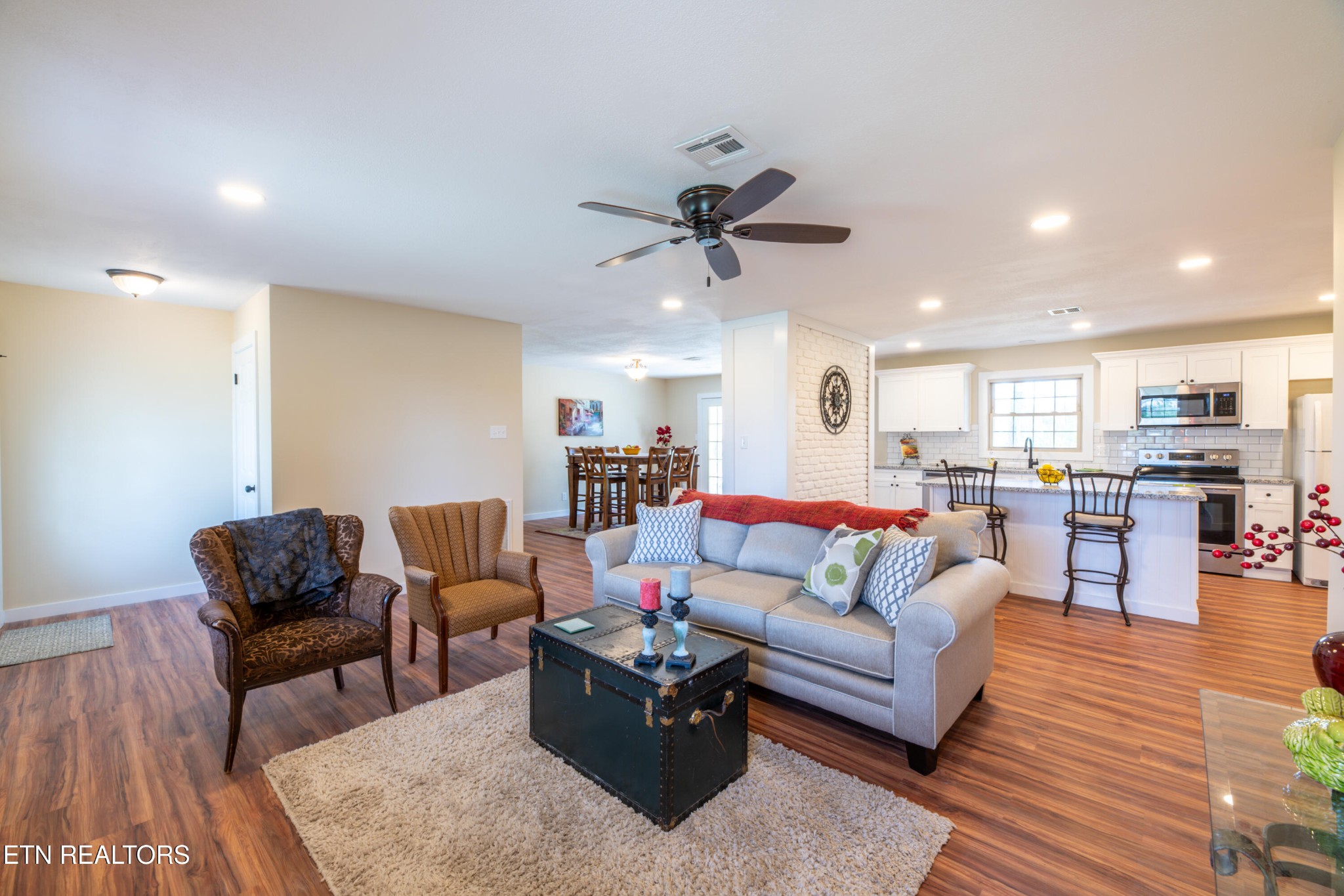 808 Roderick Road Knoxville, TN 37923 - Photo 2 of 34 Gallery Image 2