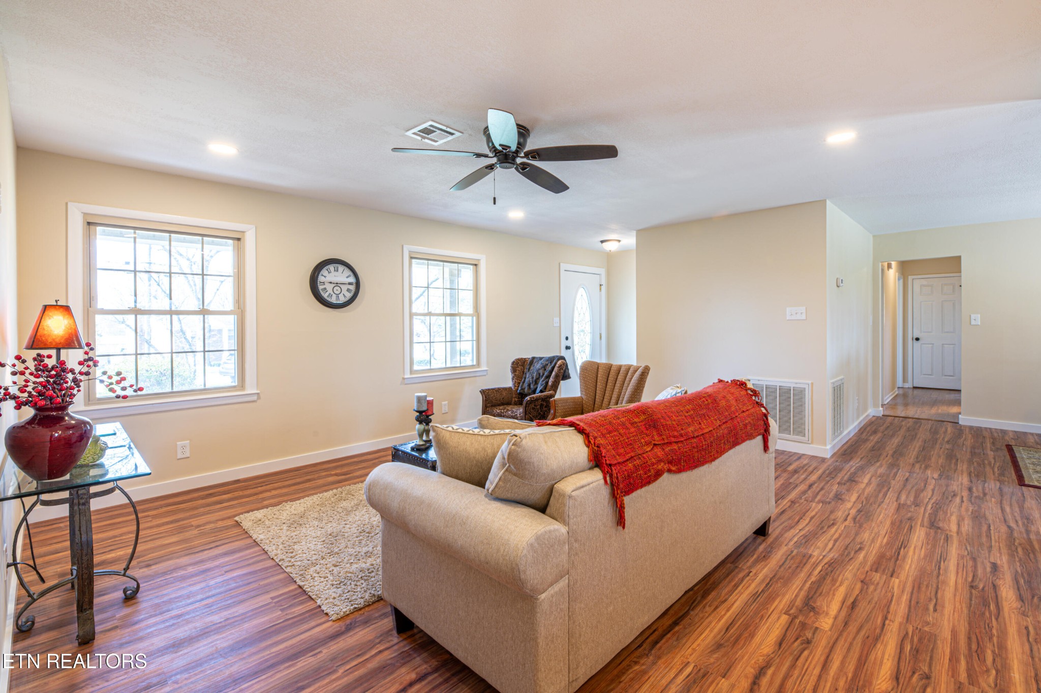 808 Roderick Road Knoxville, TN 37923 - Photo 4 of 34 Gallery Image 4