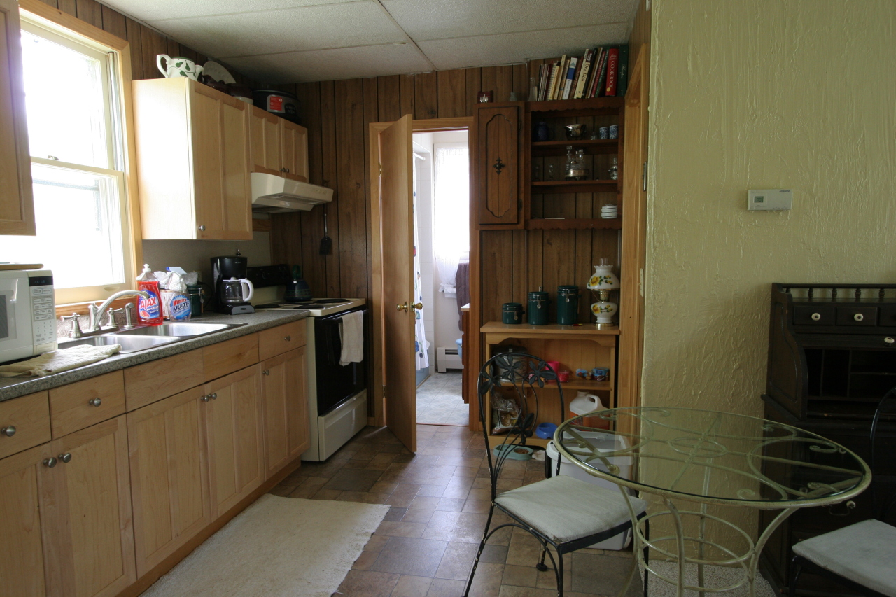 8 Cone Hill Road West Stockbridge, MA 01266 - Photo 21 of 38 apt 2 kitchen