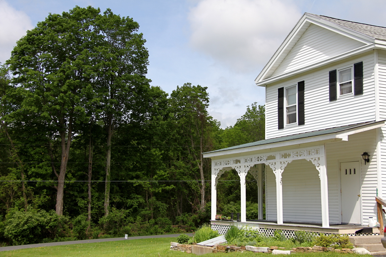 8 Cone Hill Road West Stockbridge, MA 01266 - Photo 7 of 38 Side