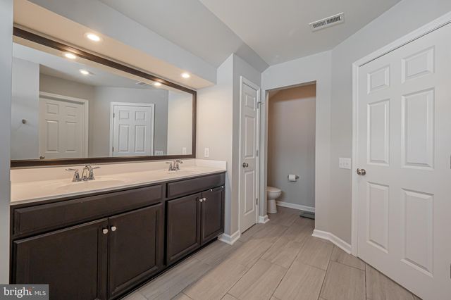 $655,000 | 122 Wiltshire Lane, Warminster, PA 18974