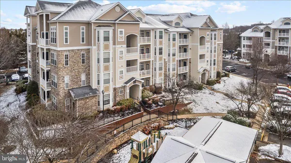 $439,995 | 501 Sunset View Terrace Southeast, Unit 406, Leesburg, VA 20175