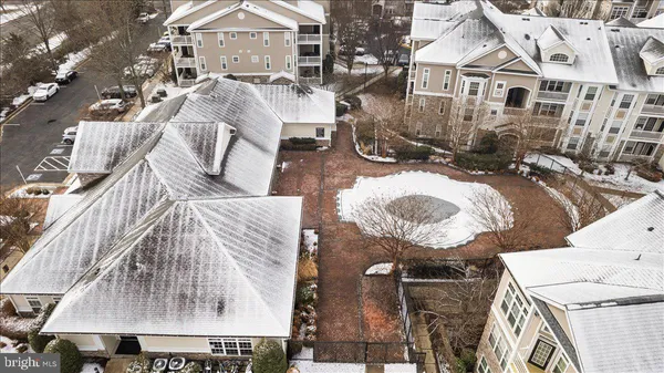 $439,995 | 501 Sunset View Terrace Southeast, Unit 406, Leesburg, VA 20175