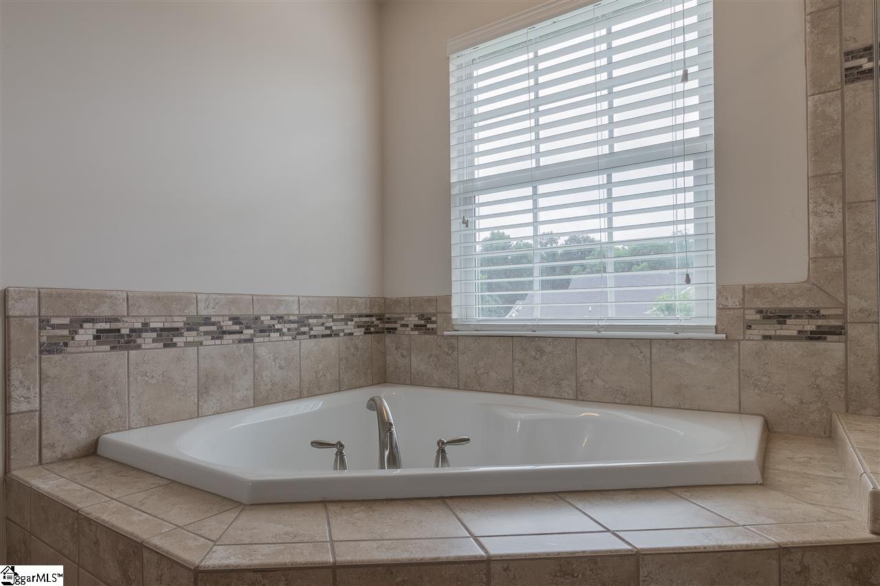 116 Cottonpatch Court Greenville, SC 29607 - Photo 29 of 36 Gallery Image 29