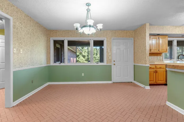 $575,000 | 825 Burch Drive, Moscow, TN 38057