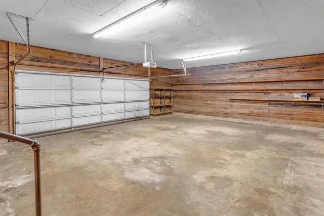 $575,000 | 825 Burch Drive, Moscow, TN 38057