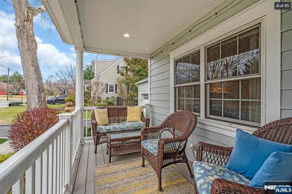 709 Albert Place Ridgewood, NJ 07450 - Photo 2 of 17 Gallery Image 2