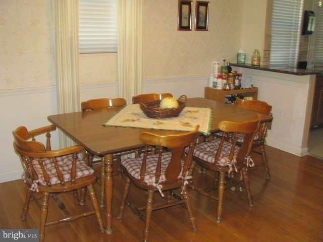 13018 Estelle Road Silver Spring, MD 20906 - Photo 4 of 28 Interior (General)