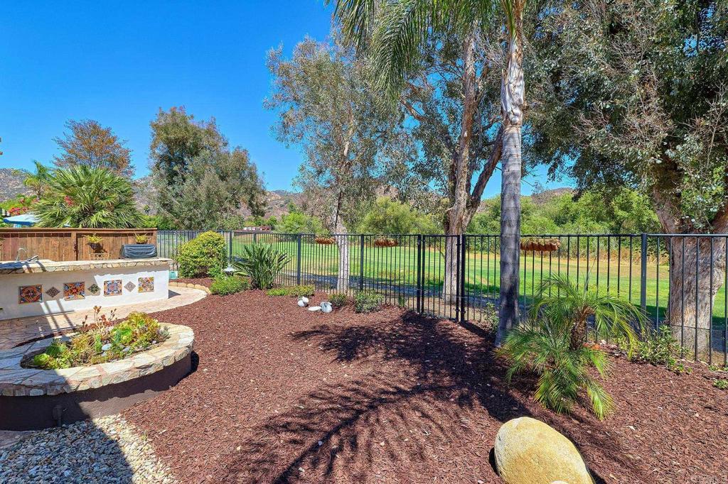 2436 Fallbrook Place Escondido, CA 92027 - Photo 36 of 63