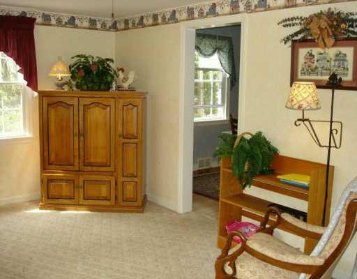265 Center Church Road Canonsburg, PA 15317 - Photo 2 of 8 Den/Family/Great Room.