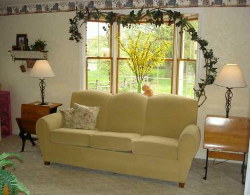 265 Center Church Road Canonsburg, PA 15317 - Photo 3 of 8 Den/Family/Great Room.