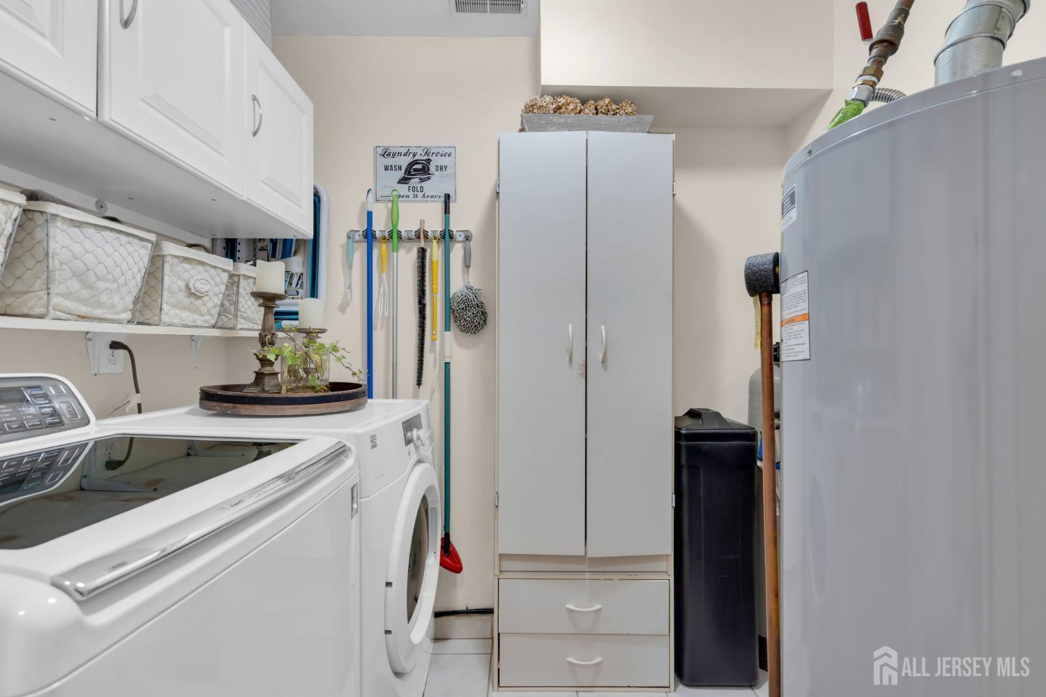 90 Bear Brook Road Princeton, NJ 08540 - Photo 33 of 60 a kitchen with a refrigerator and a sink