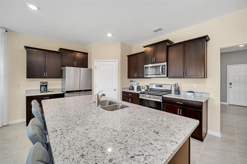 7551 Oakmoss Loop Davenport, FL 33837 - Photo 6 of 54