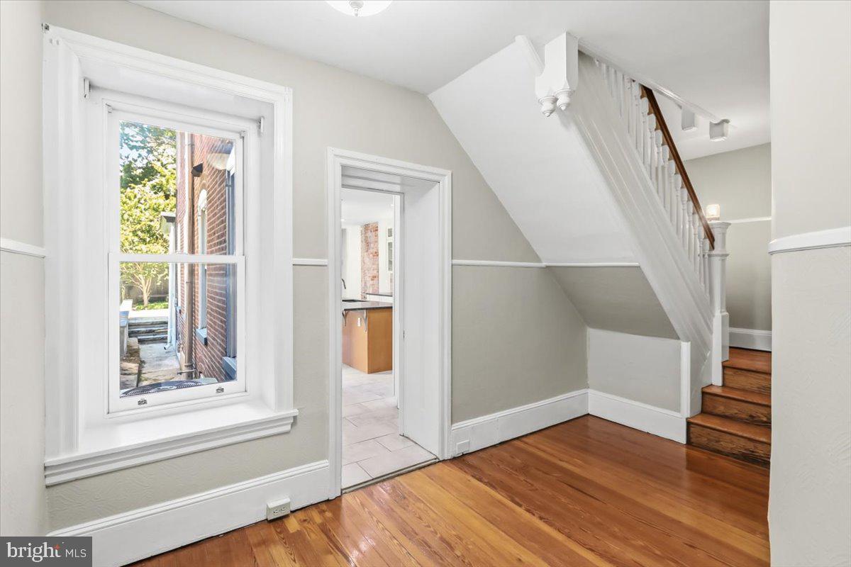 138 Rector Street Philadelphia, PA 19127 - Photo 6 of 32