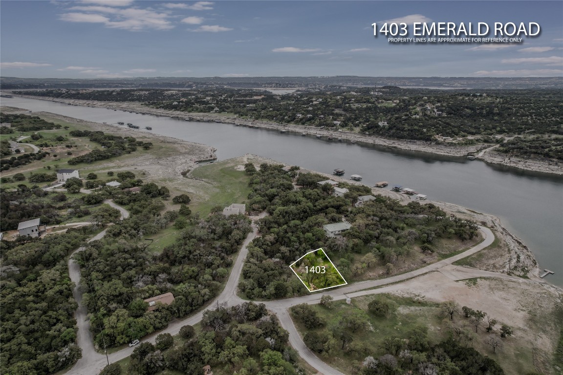 1403 Emerald Road Leander, TX 78645 - Photo 3 of 25