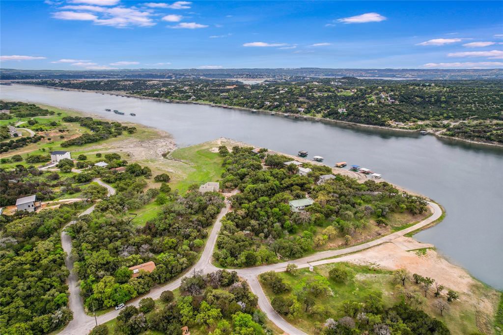 1403 Emerald Road Leander, TX 78645 - Photo 5 of 25