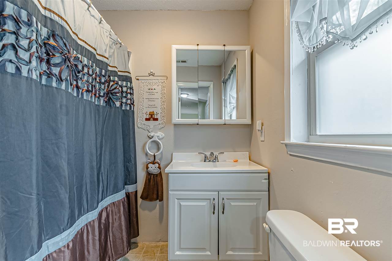 19297 Cedar Lane Fairhope, AL 36532 - Photo 23 of 30