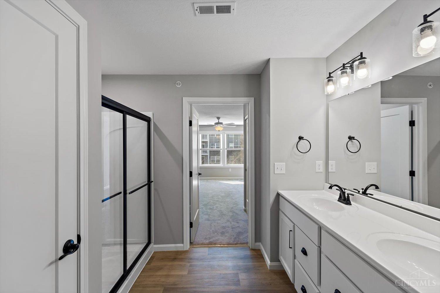 667 Tradition Ridge, Unit 77204 Cincinnati, OH 45245 - Photo 22 of 30 Gallery Image 22