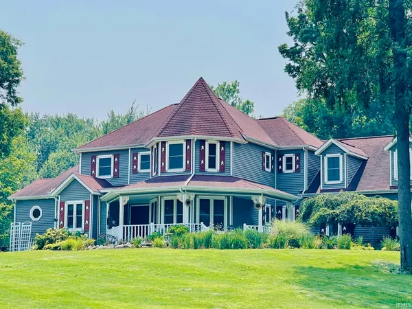 $850,000 | 7697 20th Road, Argos, IN 46501