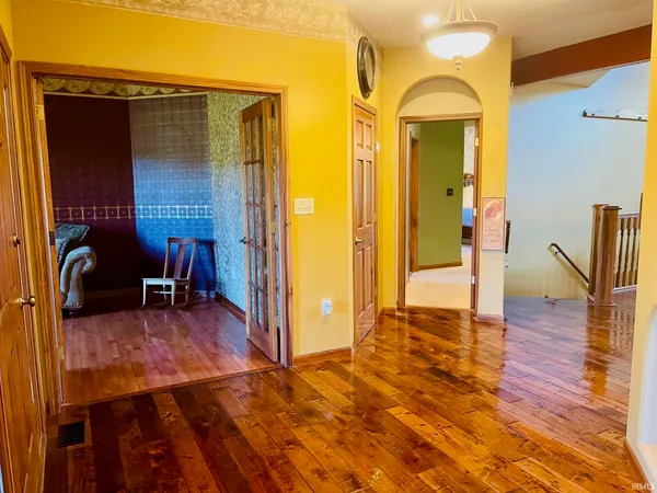 $850,000 | 7697 20th Road, Argos, IN 46501