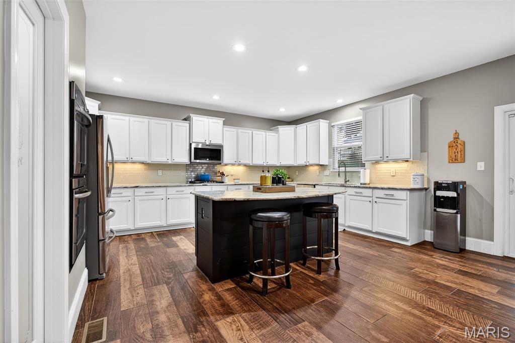 22 Fall Flower Court Eureka, MO 63025 - Photo 18 of 70